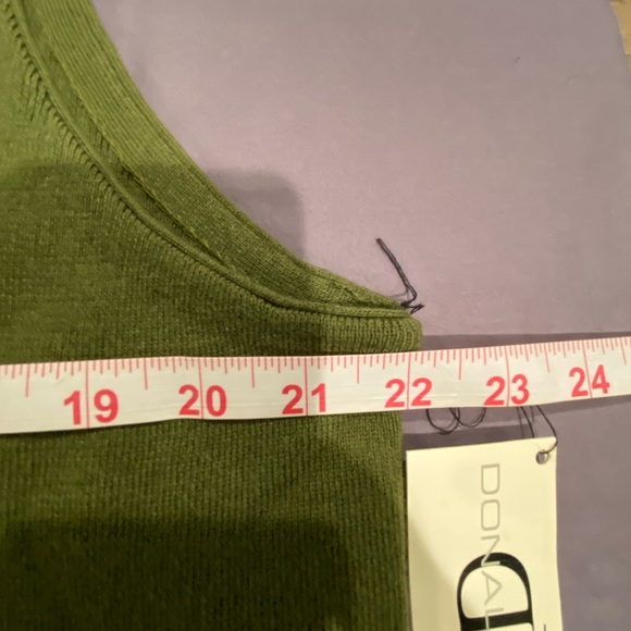 Hugo boss sweater vest - Picture 4 of 7